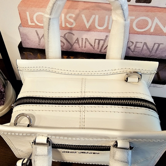 Marc Jacobs White Women's Crossbody Satchel - Picture 5 of 10